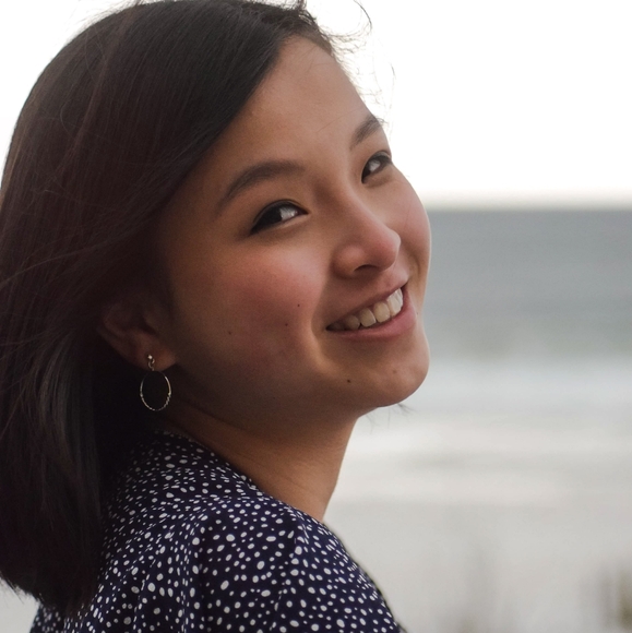 Meet your Posher, Emma - Picture 1 of 1